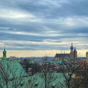 Small For Short Cracovie